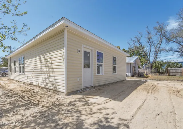 Photo 3 of Single family home for sale at 224 Wabash Ave, Panama City, FL 32401 | MLS# 787843 | Listing updated on 2026-08-27