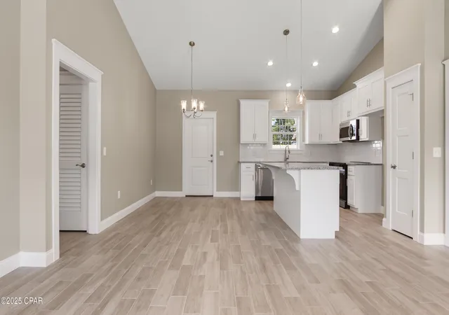 Photo 3 of Sale Pending at 3215 E 2nd Plaza, Panama City, FL 32404 | MLS# 788199 | Listing updated on 2026-09-22
