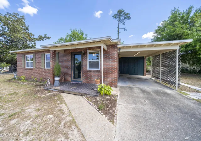Photo 1 of Sale Pending at 2100 W Norwood Dr, Panama City, FL 32405 | MLS# 788591 | Listing updated on 2026-09-14