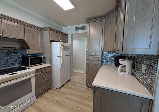 Photo 2 of Condo for sale at 7205 Thomas Dr #E601, Panama City, FL 32408 | MLS# 788642 | Listing updated on 2026-08-08