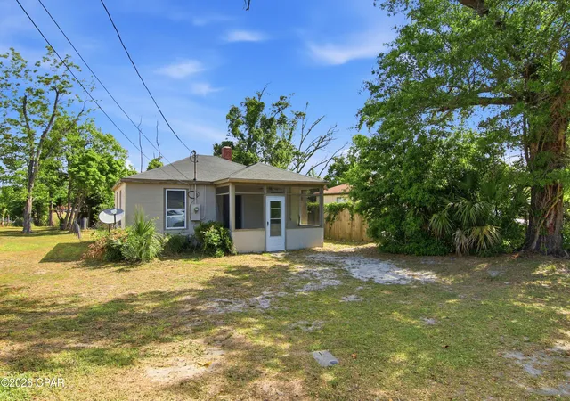 Photo 1 of Single family home for sale at 1324 Lincoln Dr, Panama City, FL 32401 | MLS# 788664 | Listing updated on 2026-08-25