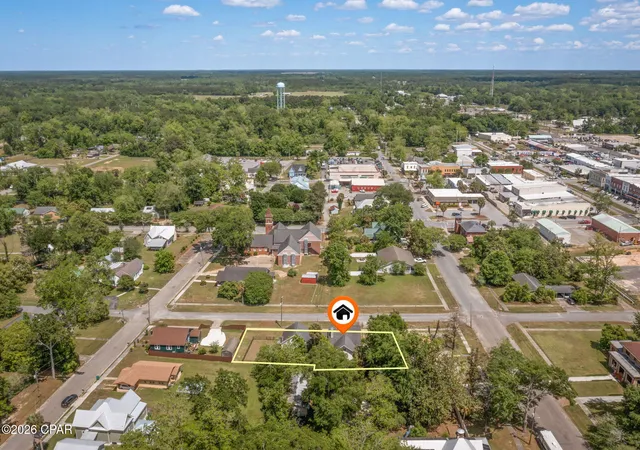 Photo 2 of Single family home for sale at 656 4th Street, Chipley, FL 32428 | MLS# 788906 | Listing updated on 2026-08-26