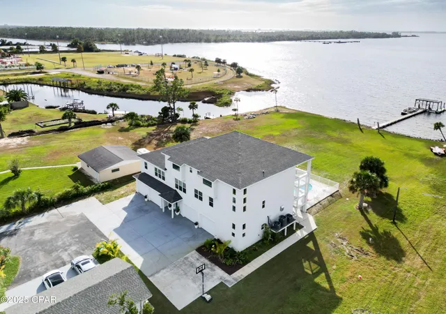 Photo 4 of Single family home for sale at 212 Montana Ave, Lynn Haven, FL 32444 | MLS# 788926 | Listing updated on 2026-08-23