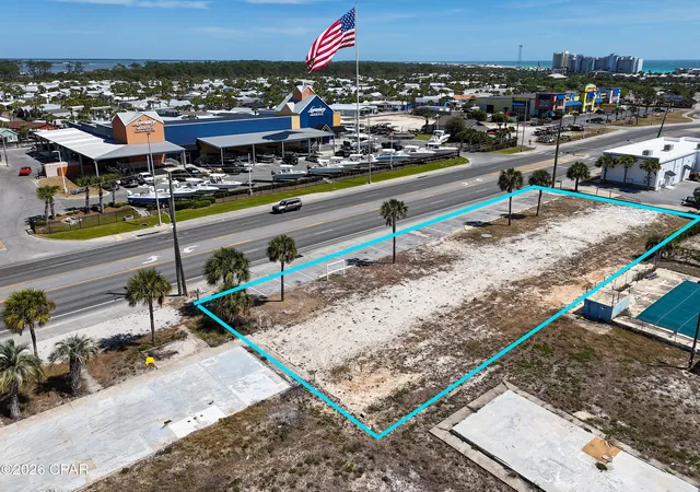 Photo 1 of Sale Pending at 4010 Thomas Dr #3, Panama City, FL 32408 | MLS# 789156 | Listing updated on 2026-08-11