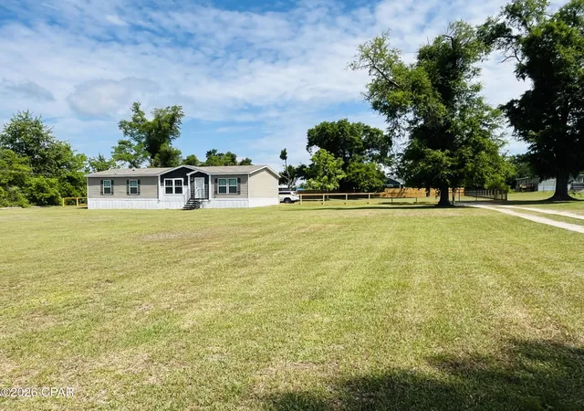 Photo 1 of Sale Pending at 4899 Davis Dr, Marianna, FL 32446 | MLS# 789171 | Listing updated on 2026-08-19