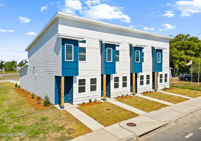 Photo 2 of Townhouse for sale at 1421 Martin Luther King Junior Blvd #B, Panama City, FL 32401 | MLS# 789239 | Listing updated on 2026-07-30