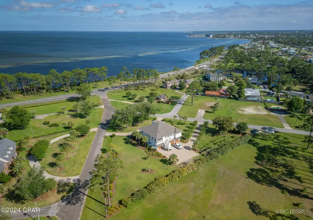 Photo 3 of Single family home for sale at 107 Dupont Dr, Port St Joe, FL 32456 | MLS# 789323 | Listing updated on 2026-09-11