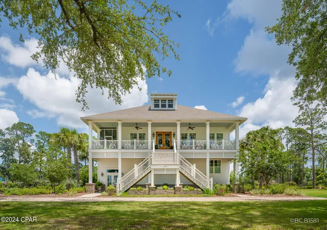 Photo 4 of Single family home for sale at 107 Dupont Dr, Port St Joe, FL 32456 | MLS# 789323 | Listing updated on 2026-09-11