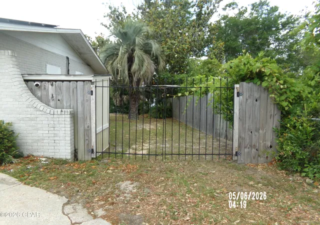 Photo 3 of Single family home for sale at 109 Arlington Dr, Panama City, FL 32404 | MLS# 789521 | Listing updated on 2026-10-02