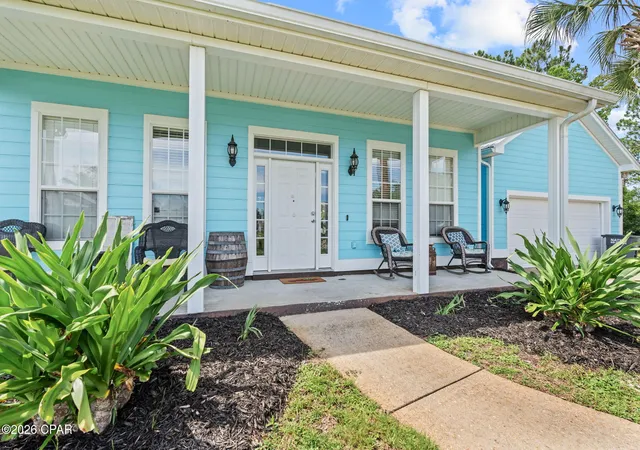 Photo 3 of Single family home for sale at 702 Lyndell Pl, Panama City Beach, FL 32407 | MLS# 789553 | Listing updated on 2026-09-14