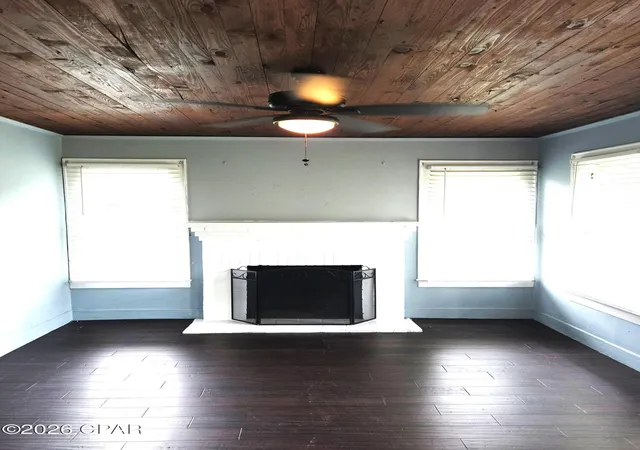 Photo 2 of Sale Pending at 2955 Sylvia Dr, Marianna, FL 32446 | MLS# 789595 | Listing updated on 2026-08-03