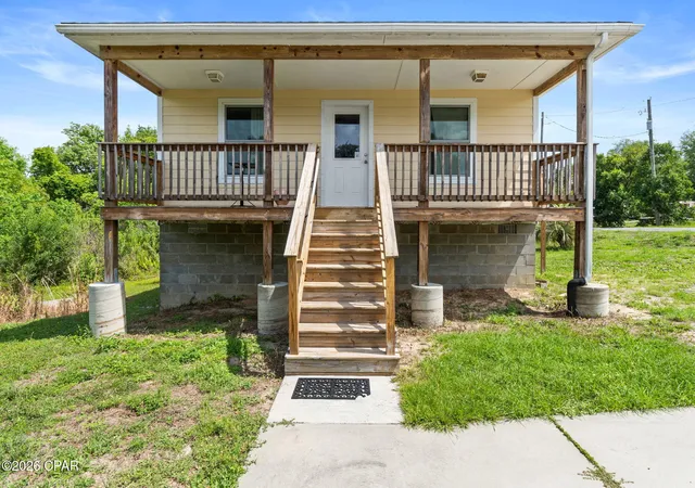 Photo 3 of Single family home for sale at 257 Arlington Dr, Panama City, FL 32404 | MLS# 789649 | Listing updated on 2026-09-15