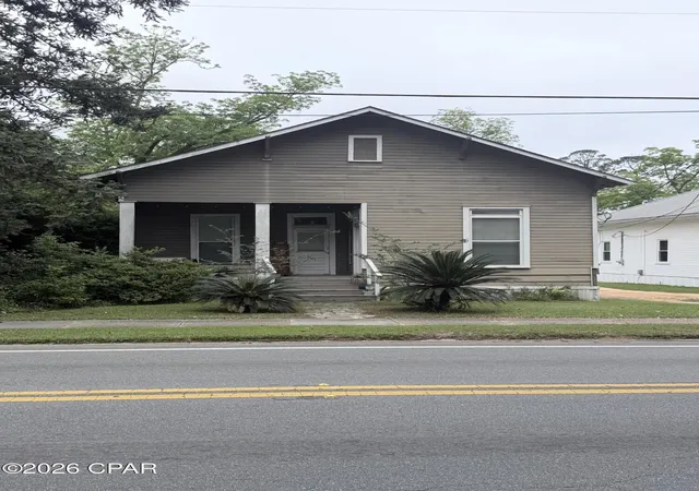 Photo 1 of Single family home for sale at 704 Main St, Chipley, FL 32428 | MLS# 789720 | Listing updated on 2026-09-05