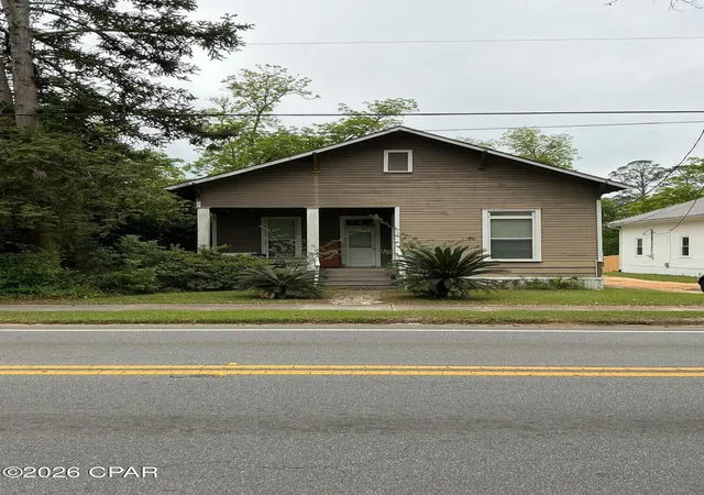 Photo 2 of Single family home for sale at 704 Main St, Chipley, FL 32428 | MLS# 789720 | Listing updated on 2026-09-05