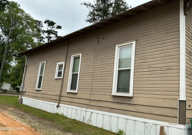 Photo 3 of Single family home for sale at 704 Main St, Chipley, FL 32428 | MLS# 789720 | Listing updated on 2026-09-05