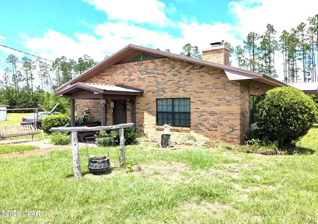 Photo 3 of Sale Pending at 1309 Fairview Rd, Marianna, FL 32448 | MLS# 789900 | Listing updated on 2026-09-14
