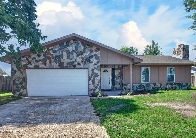 Photo 1 of Sale Pending at 6102 Stephanie Dr, Panama City, FL 32404 | MLS# 789913 | Listing updated on 2026-08-01