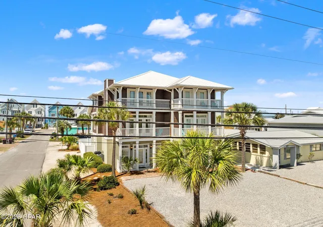 Photo 4 of House for sale at 8319 Thomas Dr, Panama City, FL 32408 | MLS# 789978 | Listing updated on 2026-09-06