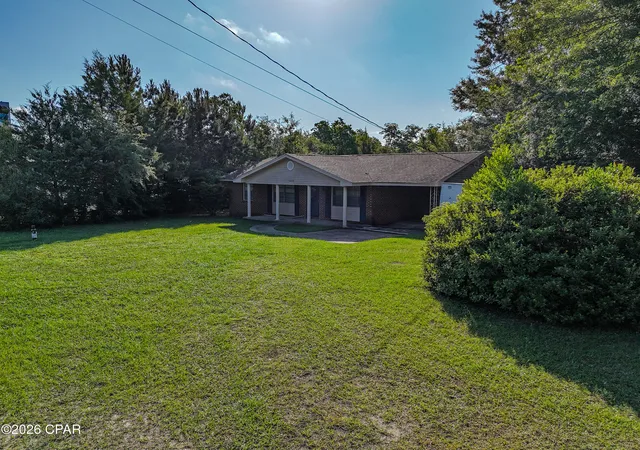 Photo 2 of Single family home for sale at 1153 Main St, Chipley, FL 32428 | MLS# 790061 | Listing updated on 2026-09-04