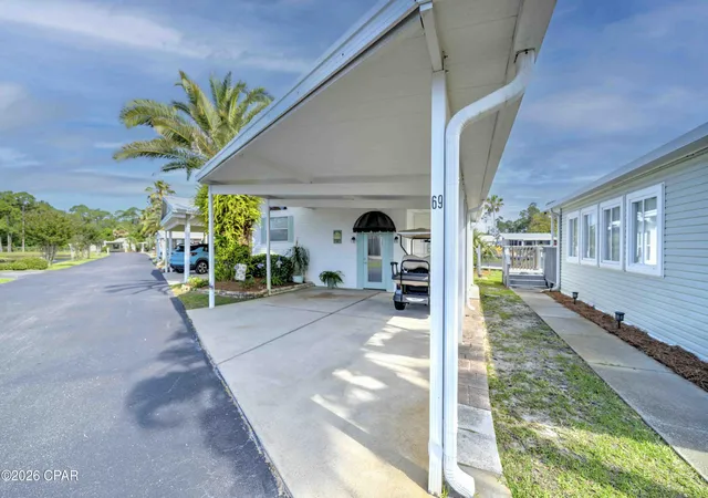 Photo 3 of Manufactured home for sale at 1219 Thomas Dr #69, Panama City, FL 32408 | MLS# 790191 | Listing updated on 2026-09-16