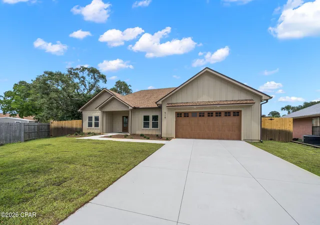 Photo 1 of Single family home for sale at 918 Laurel Oak Ln, Panama City, FL 32408 | MLS# 790192 | Listing updated on 2026-08-27