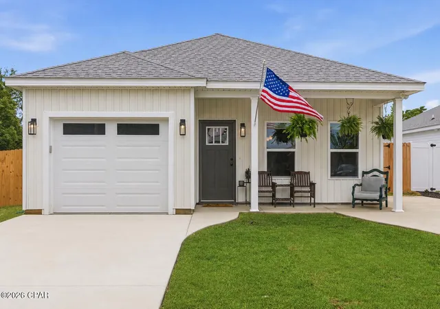 Photo 1 of Single family home for sale at 2723 Hyde Ave, Panama City, FL 32405 | MLS# 790404 | Listing updated on 2026-09-04