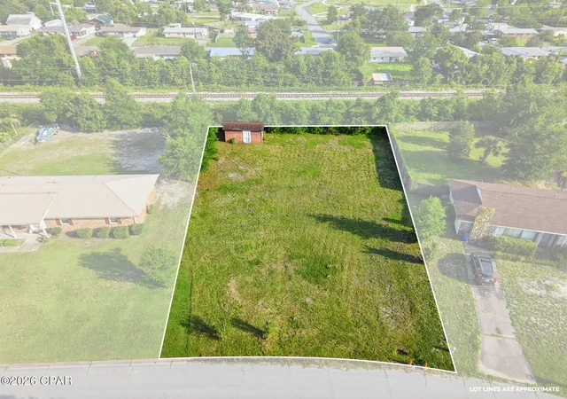 Photo 2 of Land for sale at 2607 W 21st Court, Panama City, FL 32405 | MLS# 790626 | Listing updated on 2026-08-20