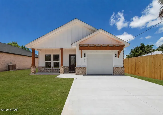 Photo 2 of Sale Pending at 731 Sheffield Ave, Panama City, FL 32401 | MLS# 790718 | Listing updated on 2026-08-20