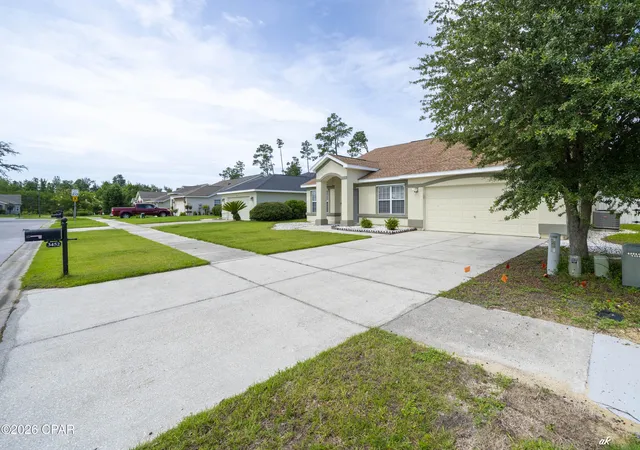 Photo 4 of Single family home for sale at 3452 Cherry Ridge Rd, Lynn Haven, FL 32444 | MLS# 790737 | Listing updated on 2026-09-29