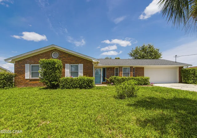 Photo 2 of Single family home for sale at 150 Lauren Ln, Panama City, FL 32404 | MLS# 790782 | Listing updated on 2026-08-21