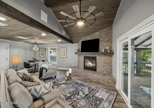 Photo 4 of Single family home for sale at 3301 Crystal Lake Dr, Chipley, FL 32428 | MLS# 790848 | Listing updated on 2026-09-18