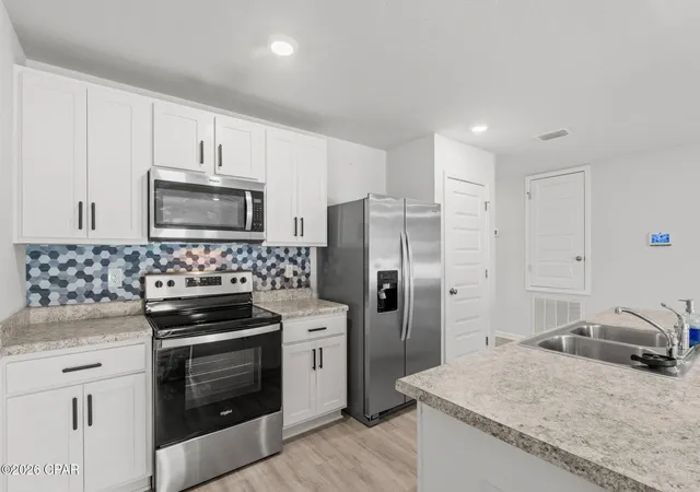 Photo 2 of Single family home for sale at 6400 Bellavia Ln, Panama City, FL 32404 | MLS# 790875 | Listing updated on 2026-08-27