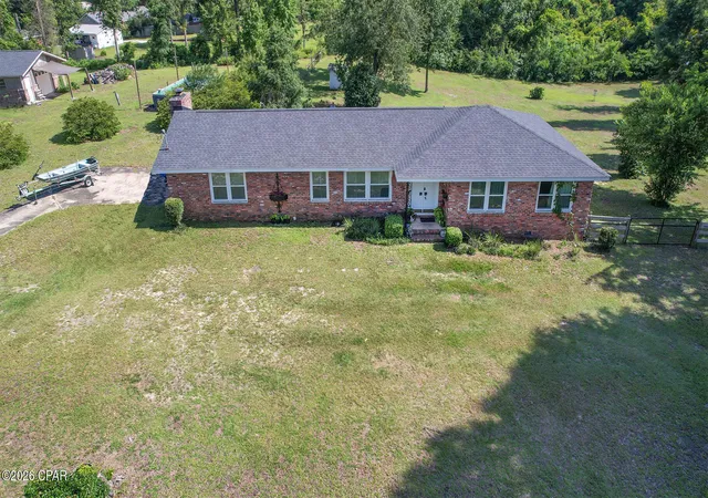 Photo 2 of Single family home for sale at 4921 Tall Pine Dr, Marianna, FL 32446 | MLS# 790920 | Listing updated on 2026-07-30