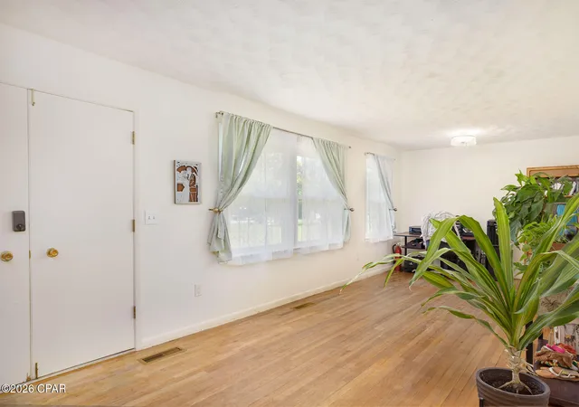 Photo 4 of Single family home for sale at 4921 Tall Pine Dr, Marianna, FL 32446 | MLS# 790920 | Listing updated on 2026-07-30