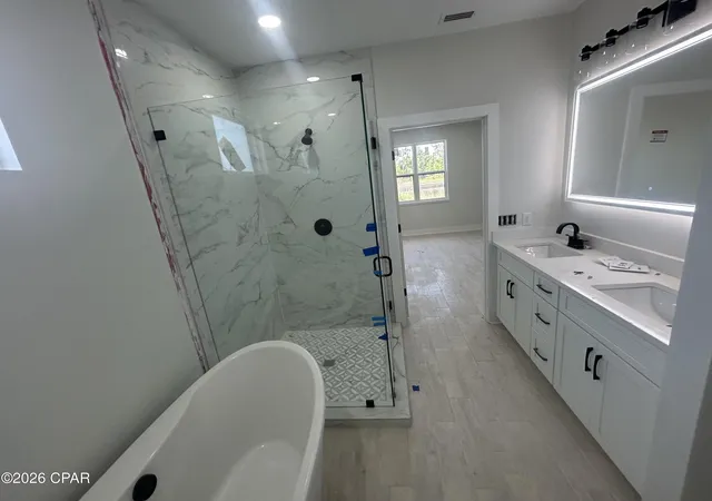 Photo 2 of Single family home for sale at 6659 Fox Lake Dr, Panama City, FL 32404 | MLS# 790963 | Listing updated on 2026-09-07