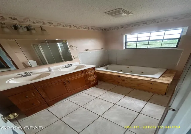 Photo 3 of Sale Pending at 3304 Sears Rd, Chipley, FL 32428 | MLS# 790968 | Listing updated on 2026-09-28