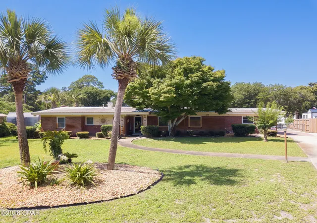 Photo 1 of Single family home for sale at 405 Bay Shore Dr, Panama City Beach, FL 32407 | MLS# 790982 | Listing updated on 2026-09-15