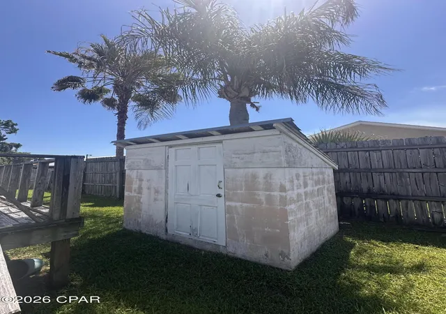 Photo 3 of Manufactured home for sale at 1622 Acre Cir, Panama City Beach, FL 32407 | MLS# 791127 | Listing updated on 2026-09-25