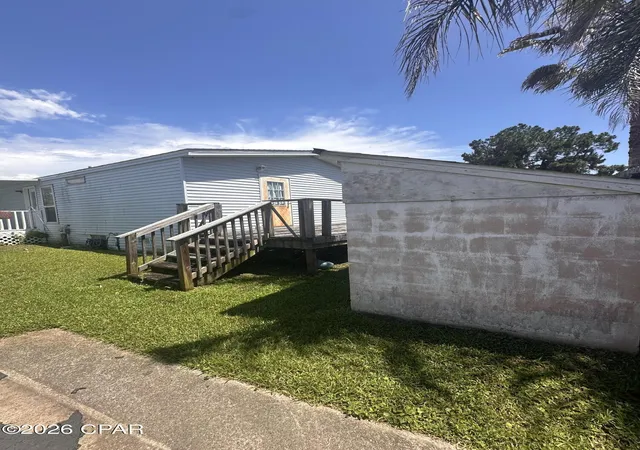 Photo 4 of Manufactured home for sale at 1622 Acre Cir, Panama City Beach, FL 32407 | MLS# 791127 | Listing updated on 2026-09-25