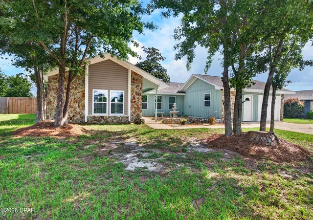 Photo 3 of Single family home for sale at 360 Bell Cir, Lynn Haven, FL 32444 | MLS# 791224 | Listing updated on 2026-09-29