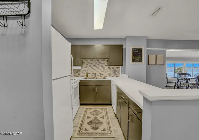 Listing Photo 4 - Condo for sale in building located at 4277 Kingfish Ln, Panama City Beach, FL 32408 - Unit #277