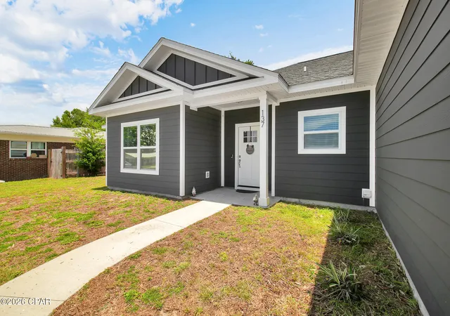Photo 3 of Single family home for sale at 137 H L Sudduth Dr, Panama City, FL 32404 | MLS# 791379 | Listing updated on 2026-08-21