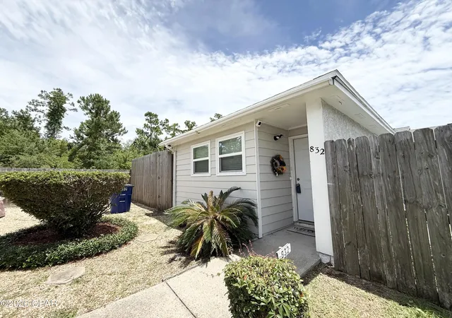 Townhouse for sale at 832 Premier Dr, Panama City, FL 32401 | MLS# 791387