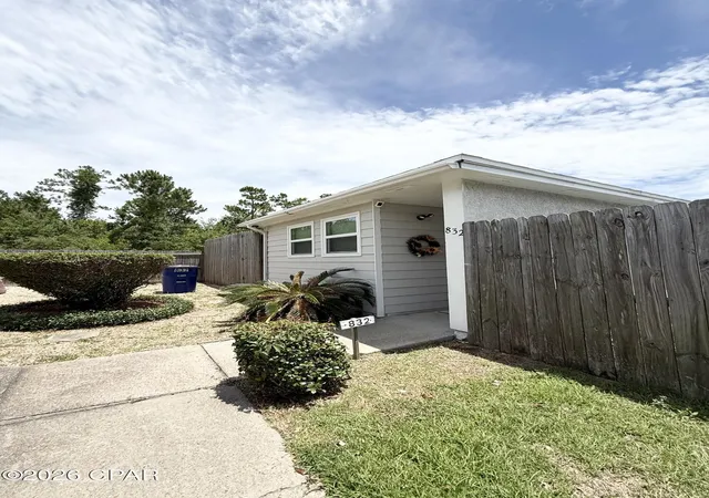 Photo 2 of Townhouse for sale at 832 Premier Dr, Panama City, FL 32401 | MLS# 791387 | Listing updated on 2026-08-03