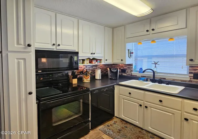 Photo 4 of Single family home for sale at 421 Snook Ln, Panama City, FL 32408 | MLS# 791398 | Listing updated on 2026-08-12