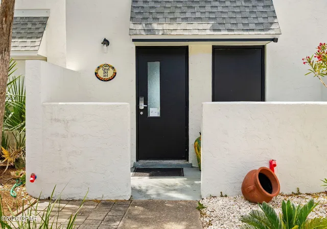 Photo 3 of Sale Pending at 8523 Surf Dr, Panama City, FL 32408 | MLS# 791419 | Listing updated on 2026-08-25