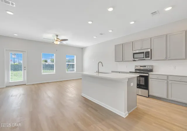 Photo 4 of Townhouse for sale at 7687 Grotto Ln #14, Panama City, FL 32408 | MLS# 791456 | Listing updated on 2026-09-13