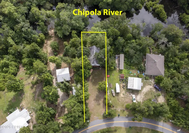 Photo 3 of Single family home for sale at 14682 Sw Lil Cir, Blountstown, FL 32424 | MLS# 791489 | Listing updated on 2026-08-28