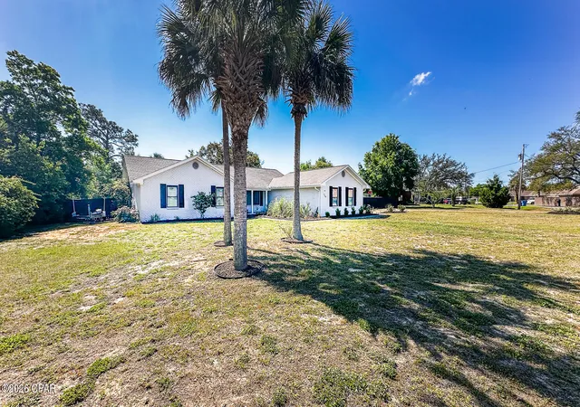 Photo 2 of Single family home for sale at 126 Queens Cir, Panama City, FL 32405 | MLS# 791579 | Listing updated on 2026-08-26