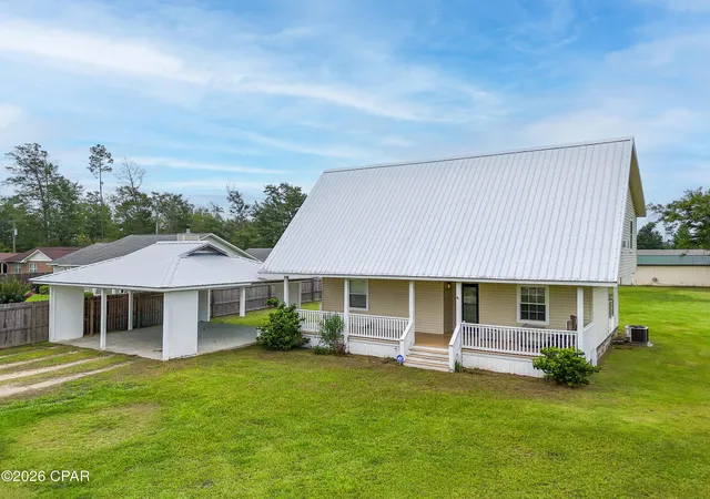 Photo 1 of Single family home for sale at 20107 Ne Burns Ave, Blountstown, FL 32424 | MLS# 791773 | Listing updated on 2026-08-23